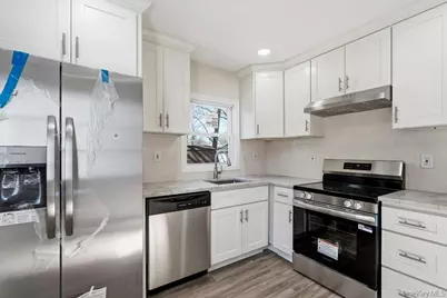 189 Trouville Road, Copiague, NY 11726 - Photo 10