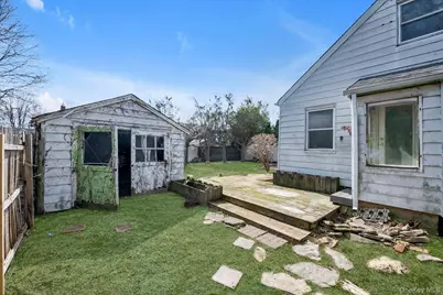54 Garfield Place, East Northport, NY 11731 - Photo 20