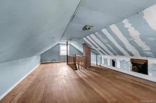 54 Garfield Pl, East Northport, NY 11731 - Photo 10