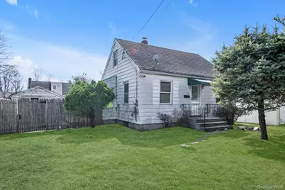 54 Garfield Place, East Northport, NY 11731 - Photo 1