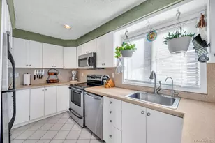 80 Parkway Blvd, Ronkonkoma, NY 11779 - Photo 10