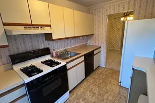 460 Old Town Rd, Port Jefferson Station, NY 11776 - Photo 10