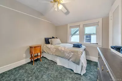 122-05 Metropolitan Avenue, Kew Gardens, NY 11415 - Photo 6