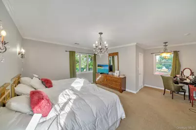 122-05 Metropolitan Avenue, Kew Gardens, NY 11415 - Photo 12