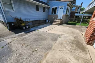 29 Lenox Ave, Westbury, NY 11590 - Photo 4