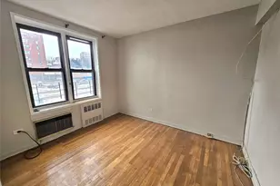 87-70 173 St, Jamaica, NY 11432 - Photo 14