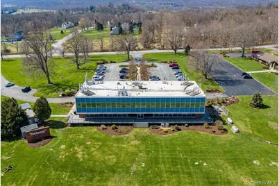 70 Pleasant Hill Road, New Windsor, NY 12553 - Photo 8