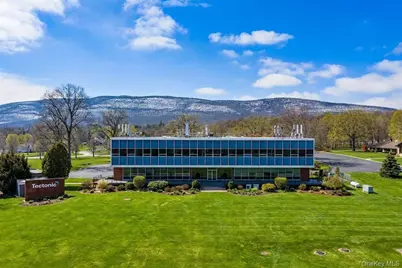 70 Pleasant Hill Road, New Windsor, NY 12553 - Photo 6