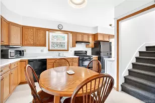 8 W Palisades Ave, Nanuet, NY 10954 - Photo 12