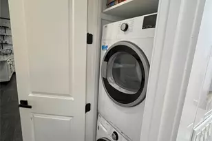 72-52 Metropolitan Ave, Middle Village, NY 11379 - Photo 12