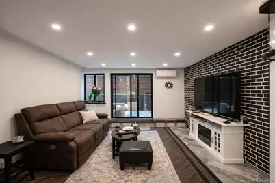 7252 Metropolitan Avenue #2C, Middle Village, NY 11379 - Photo 2