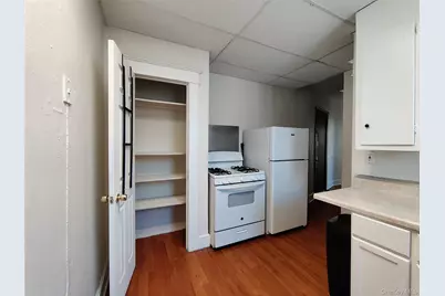 98 Montgomery Street #1, Poughkeepsie, NY 12601 - Photo 16