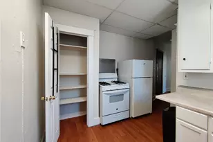 98 Montgomery St, Poughkeepsie, NY 12601 - Photo 16