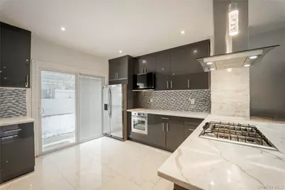 95-11 238th Street, Floral Park, NY 11001 - Photo 10