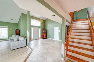 19 Tamara Ct, Melville, NY 11747 - Photo 6