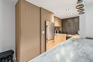 52-21 65th Pl, Maspeth, NY 11378 - Photo 18