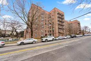 52-21 65th Pl, Maspeth, NY 11378 - Photo 10