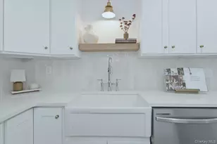 38 Lafayette Dr, Shirley, NY 11967 - Photo 10