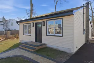 38 Lafayette Dr, Shirley, NY 11967 - Photo 2