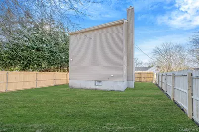 33 Wood Avenue, Mastic, NY 11950 - Photo 18