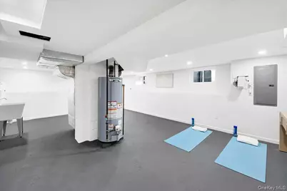 410 Third Avenue, Pelham, NY 10803 - Photo 24