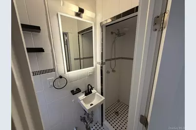 445 W 240th Street #5C, Bronx, NY 10463 - Photo 8