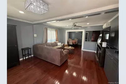 43 Dewitt Street, Valley Stream, NY 11580 - Photo 4