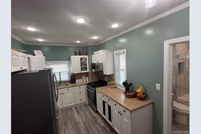 43 Dewitt Street, Valley Stream, NY 11580 - Photo 14