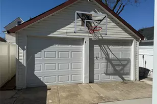 43 Dewitt St, Valley Stream, NY 11580 - Photo 36