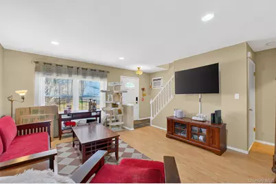 42 Larch Court, Fishkill, NY 12524 - Photo 6