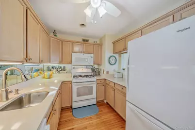 903 Constance Lane, Port Jefferson Station, NY 11776 - Photo 8