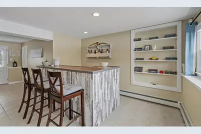 31 Marshmallow Drive, Commack, NY 11725 - Photo 28