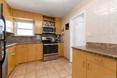 409 Barnard Avenue, Woodmere, NY 11559 - Photo 8