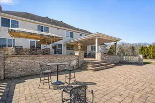 22 Turnberry Ct, Dix Hills, NY 11746 - Photo 20