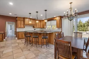 22 Turnberry Ct, Dix Hills, NY 11746 - Photo 4