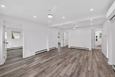 47 Weeks Road, North Babylon, NY 11703 - Photo 2