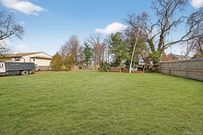 47 Weeks Road, North Babylon, NY 11703 - Photo 34