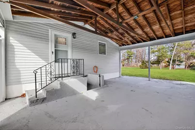 47 Weeks Road, North Babylon, NY 11703 - Photo 32