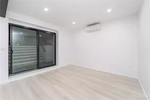 21-34 33rd St, Astoria, NY 11105 - Photo 8