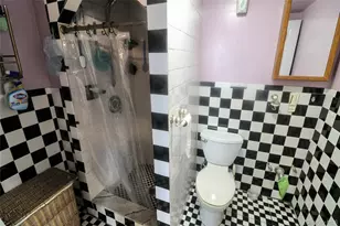 1746 Anthony Ave, Bronx, NY 10457 - Photo 32