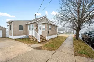 3665 Ionia St, Seaford, NY 11783 - Photo 16