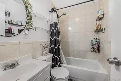 242 Prentiss Avenue, Bronx, NY 10465 - Photo 8