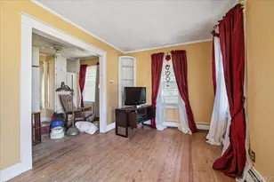50 Bittermint St, Islip, NY 11751 - Photo 4