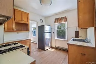 50 Bittermint St, Islip, NY 11751 - Photo 6