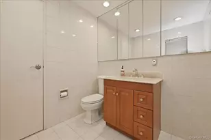 881 Buckley Pl, Westbury, NY 11590 - Photo 26