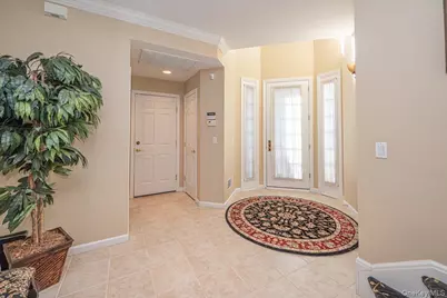 420 Florencia Place, Melville, NY 11747 - Photo 4