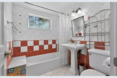 3 N Avalon Road, Great Neck, NY 11021 - Photo 42