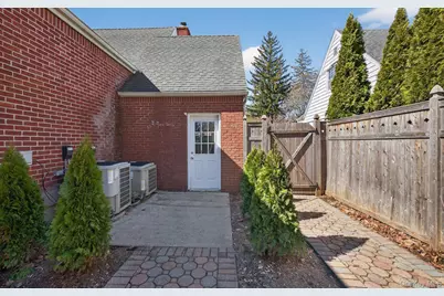 3 N Avalon Road, Great Neck, NY 11021 - Photo 48