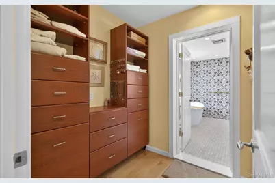 3 N Avalon Road, Great Neck, NY 11021 - Photo 30