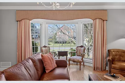 3 N Avalon Road, Great Neck, NY 11021 - Photo 12